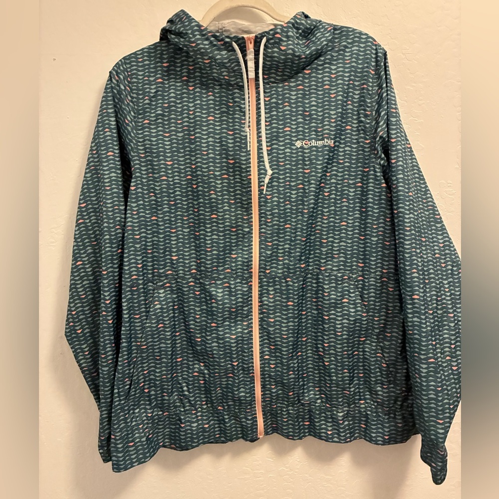 Columbia Women’s Full Zip Hooded Windbreaker Jacket